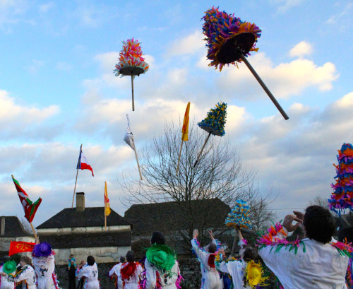 Les Esquirons au Carnaval de Géronce