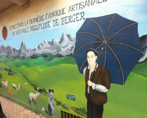 Boutique Pando, fabrique de parapluies de bergers